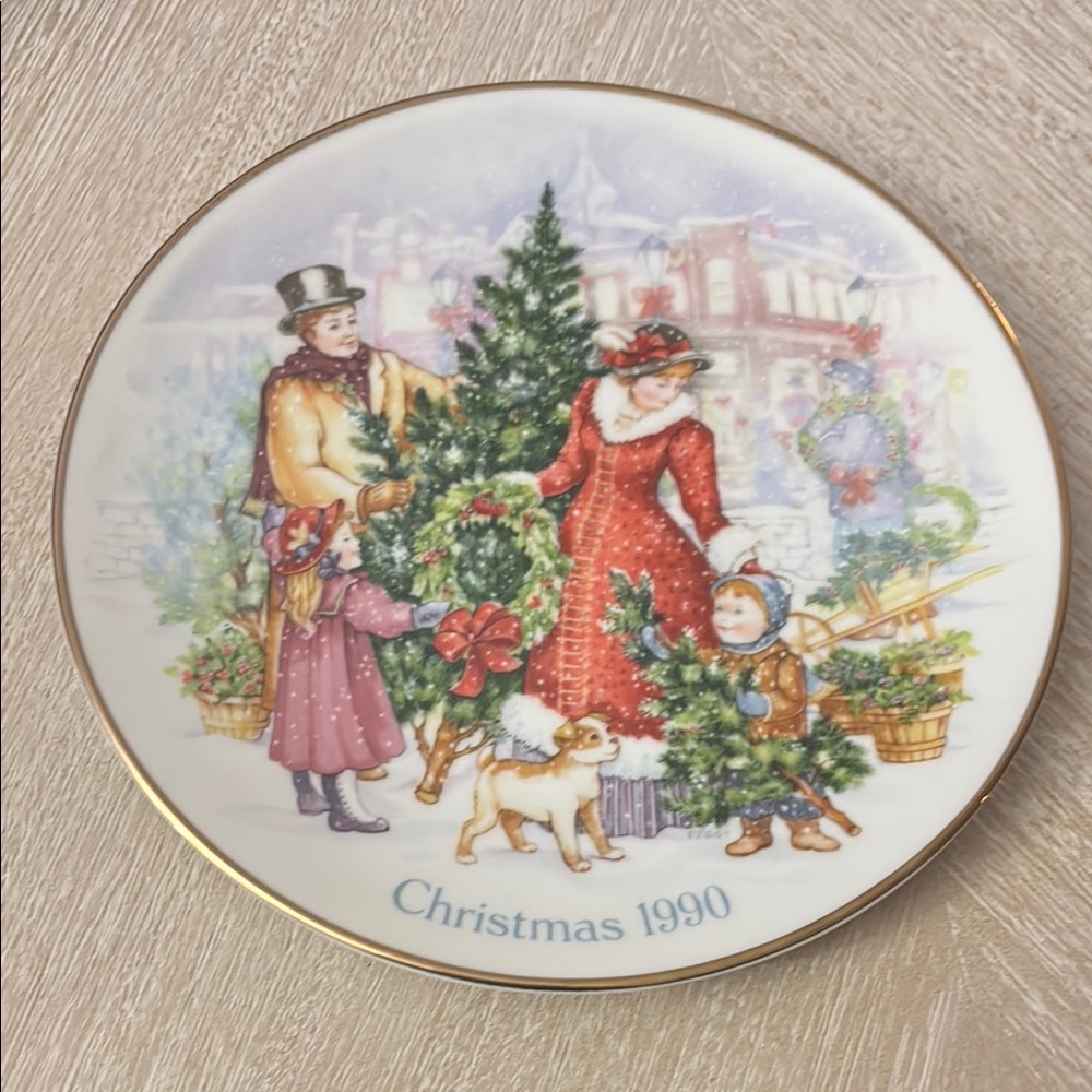 Holiday Collectible Plate with Festive Scene